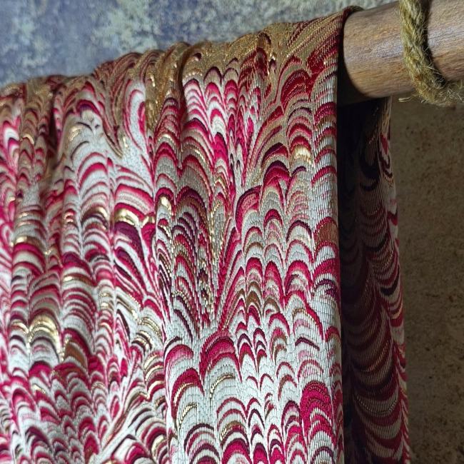 Red heavy-duty fabric with gold-thread texture and jacquard pattern fabric