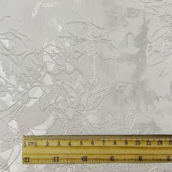 Solid pattern fabric with irregular shading