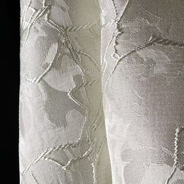 Solid pattern fabric with irregular shading