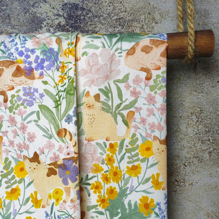 White-Base Cartoon  Ditsy Floral Prints and Cute Kittens DIY Cotton Fabric