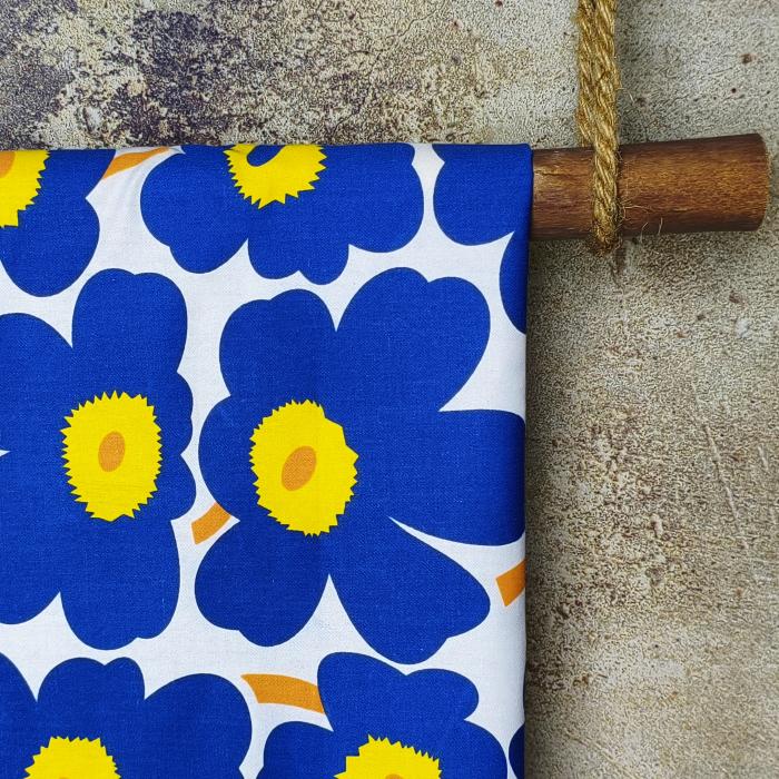 White-Based Irregular Blue Petal Print DIY Cotton Fabric