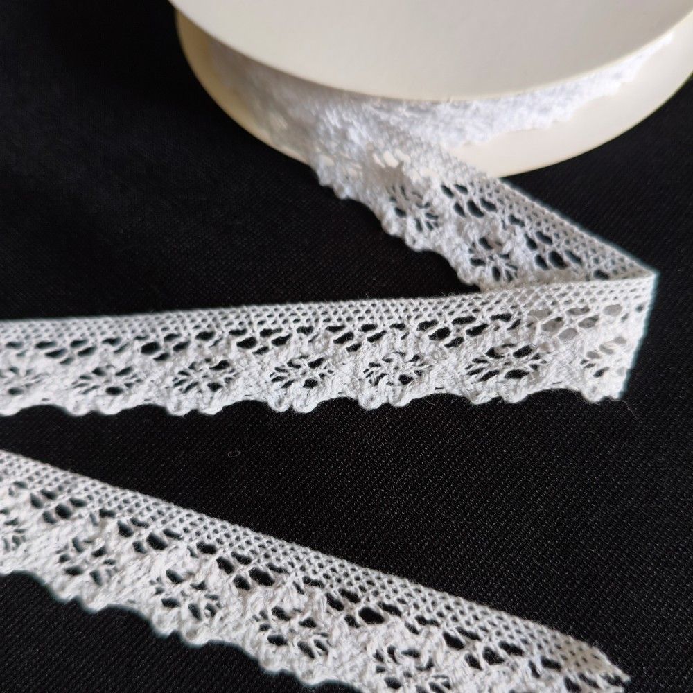 18mm White geometric sunflower fabric cotton lace