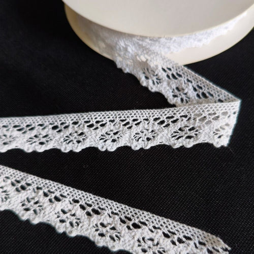 18mm White geometric sunflower fabric cotton lace