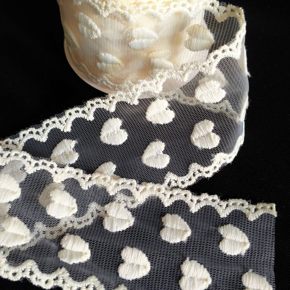 61mm Creamy white hearts pattern fabric cotton lace