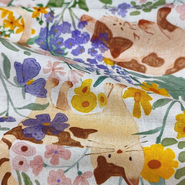 White-Base Cartoon  Ditsy Floral Prints and Cute Kittens DIY Cotton Fabric